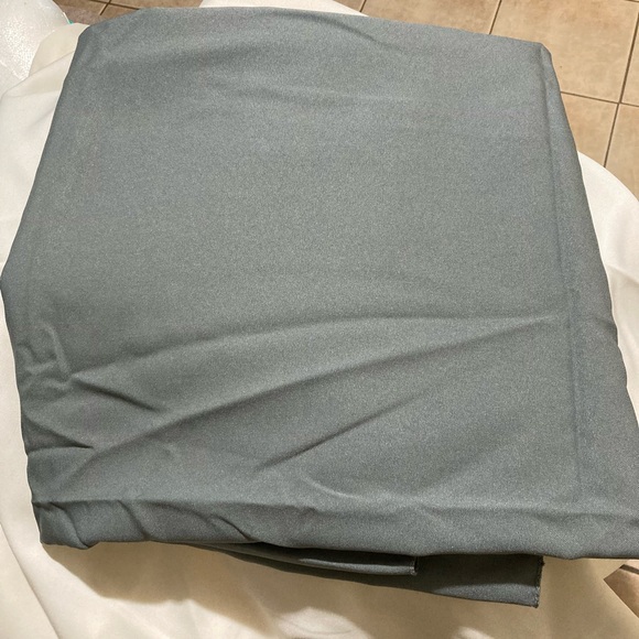 Square table cloth - Picture 3 of 4